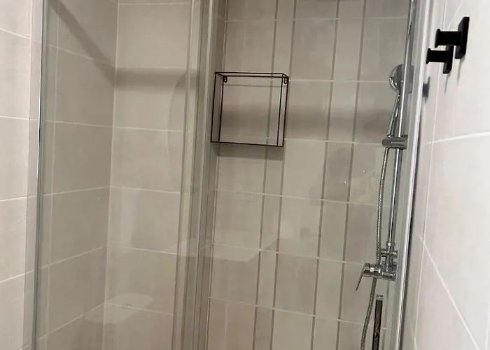 At Osario 12 Con Parking Bajo Disponibilidad アパート